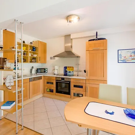 Friedenstrasse 21 Whg 1 * Zingst